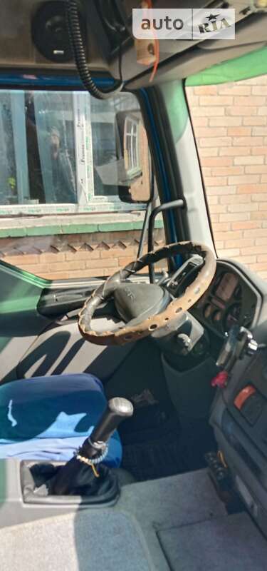 Тентованый DAF LF 2004 в Черкассах