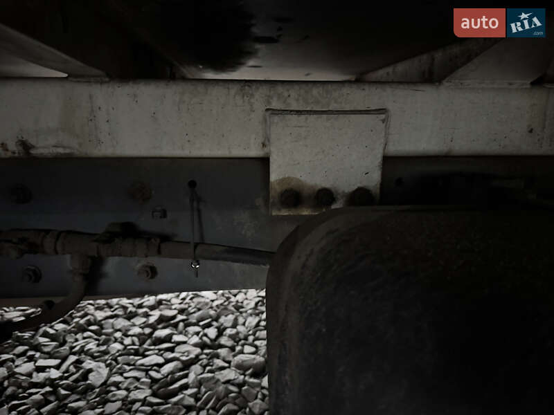 Грузовой фургон DAF LF 2005 в Маневичах