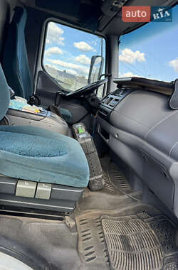 Грузовой фургон DAF LF 2005 в 