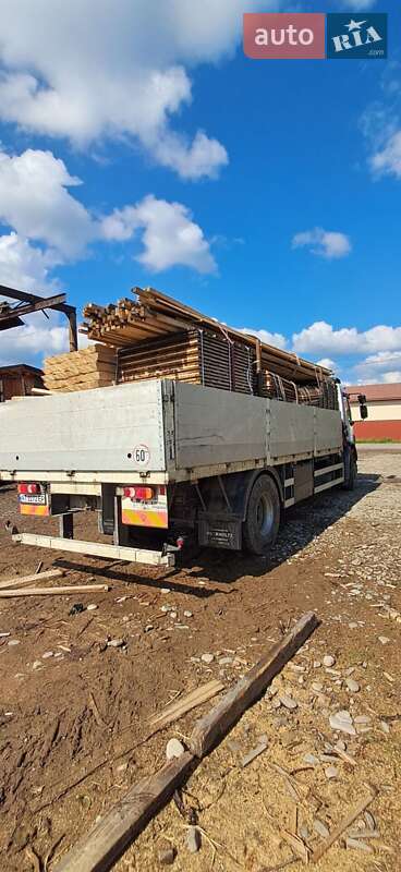 Автокран DAF LF 2011 в Рожнятове