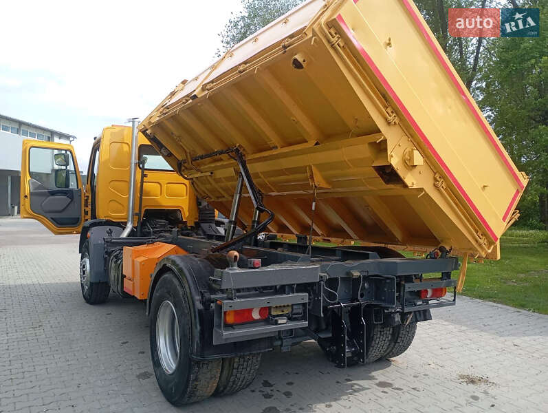 Піскорозкидальна машина DAF LF 2013 в Бучачі