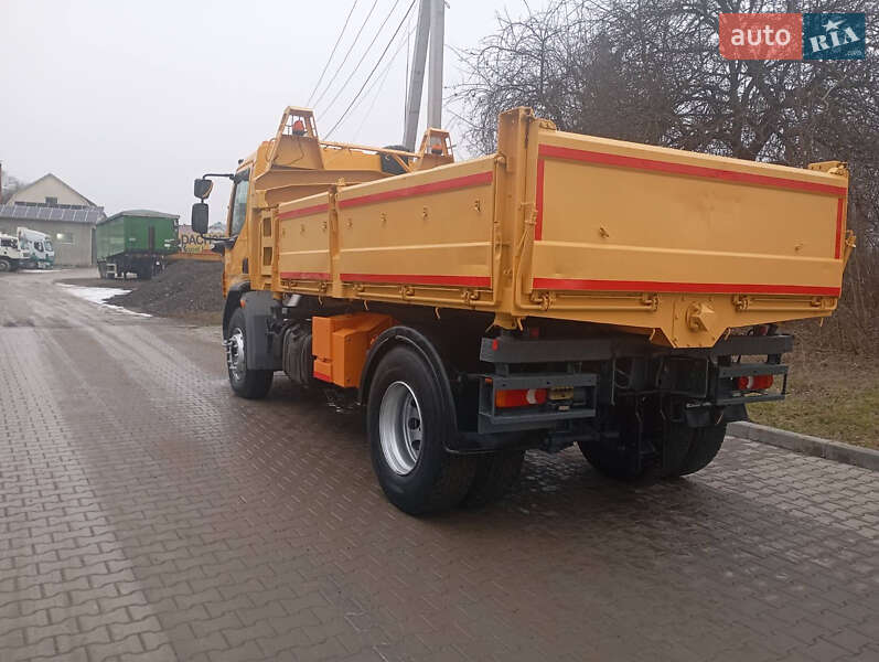 Піскорозкидальна машина DAF LF 2013 в Бучачі