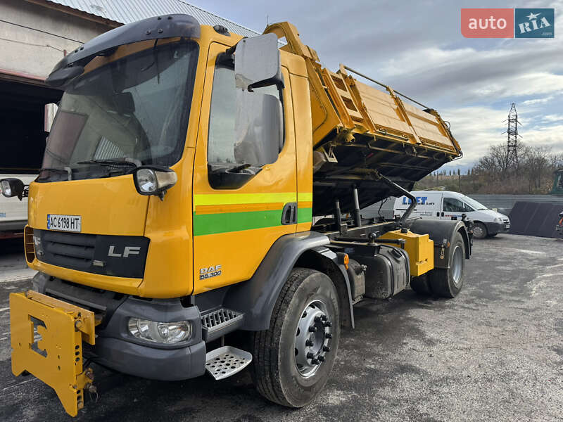 Самосвал DAF LF 2013 в Тернополе