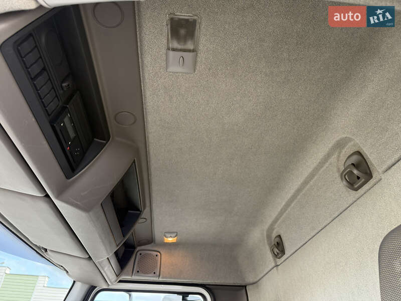 Вантажний фургон DAF LF 2013 в Рівному