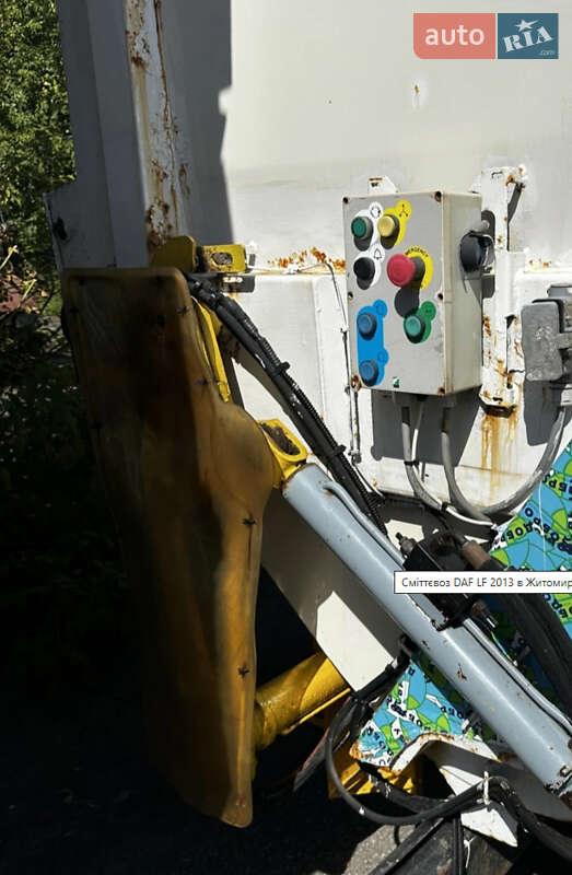 Мусоровоз DAF LF 2013 в Житомире фото 13 Мусоровоз DAF LF 2013 в Житомире