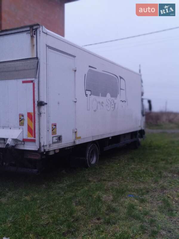 Вантажний фургон DAF LF 2006 в Львові