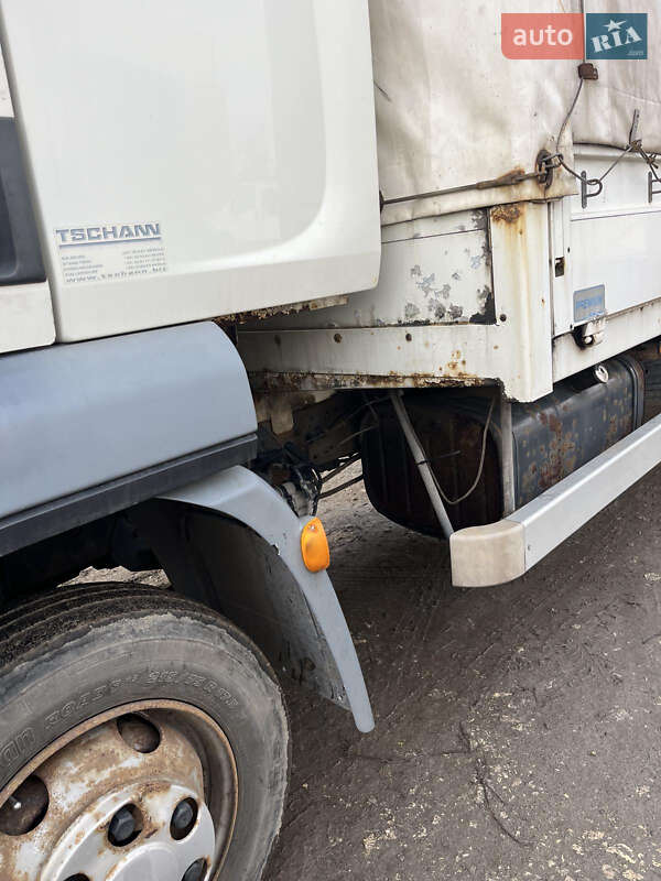 Тентованый DAF LF 2003 в Луцке