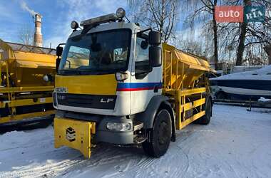 Пескоразбрасывающая машина DAF LF 2013 в Житомире