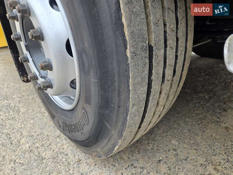 Пескоразбрасывающая машина DAF LF 2013 в Болграде