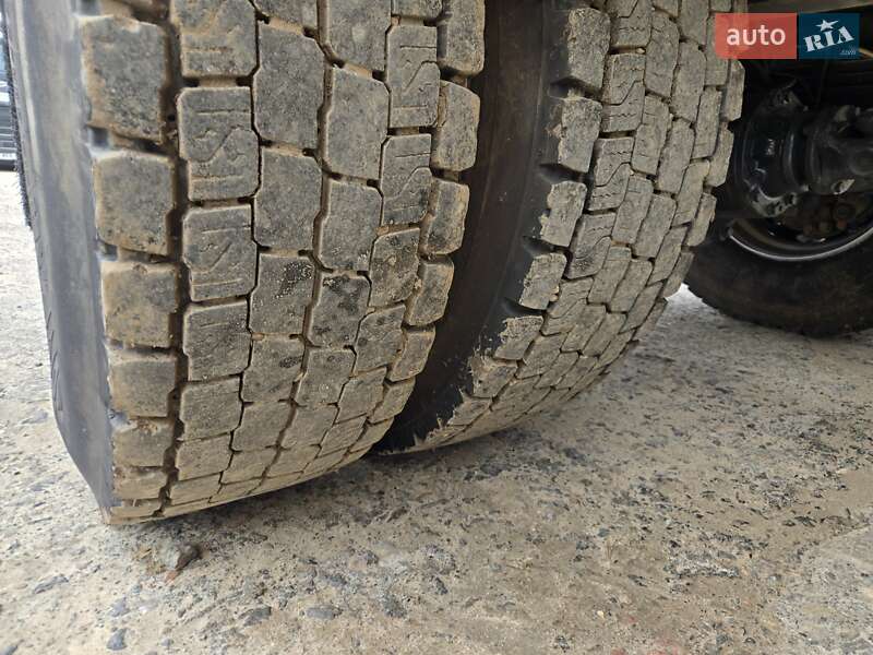 Пескоразбрасывающая машина DAF LF 2013 в Болграде