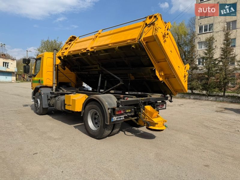 Снегоуборочная машина DAF LF 2013 в Тернополе
