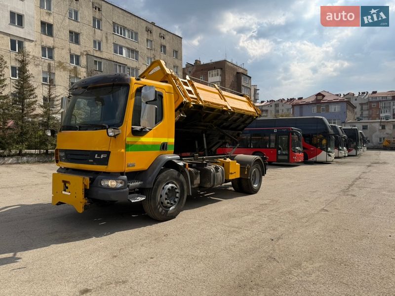 Снегоуборочная машина DAF LF 2013 в Тернополе