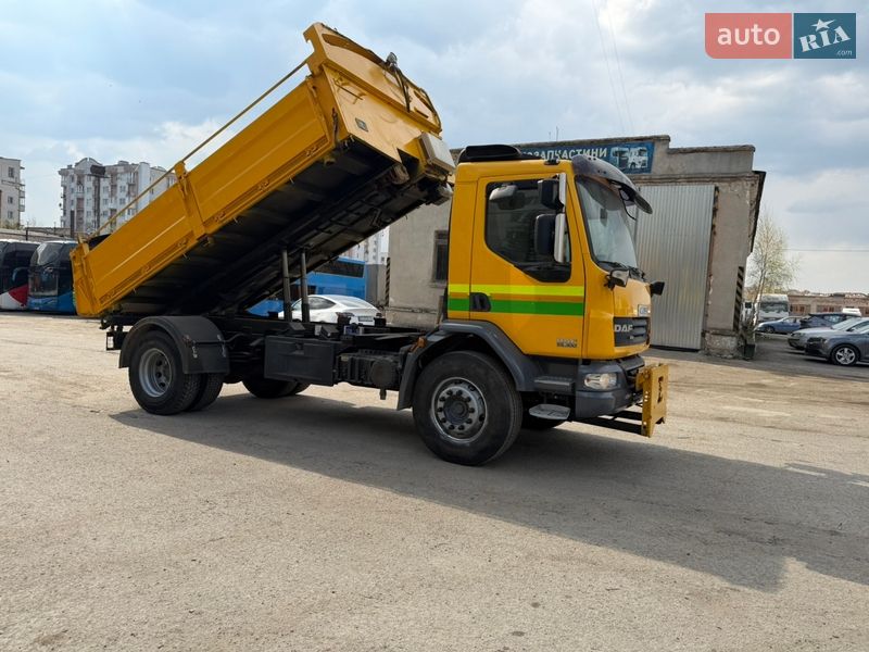 Снегоуборочная машина DAF LF 2013 в Тернополе