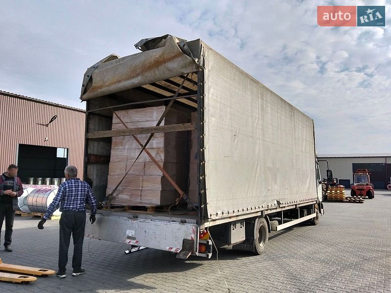 Тентований DAF LF 2007 в Гнівані