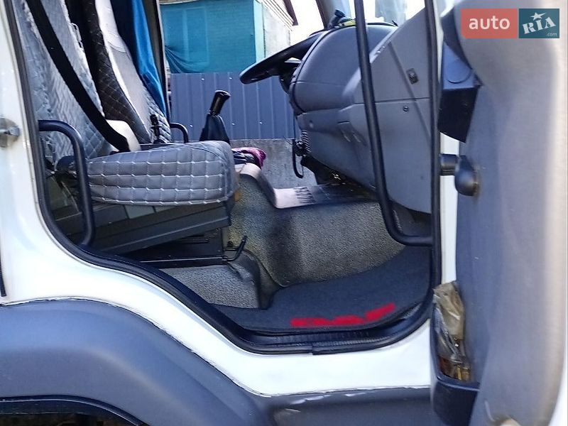 Тентованый DAF LF 2004 в Борисполе