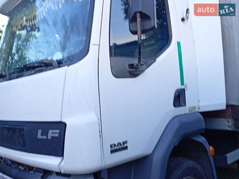 Тентованый DAF LF 2004 в Борисполе
