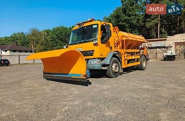 Пескоразбрасывающая машина DAF LF 2010 в Луцке