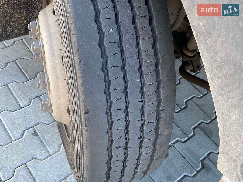 Грузовой фургон DAF LF 2006 в Львове