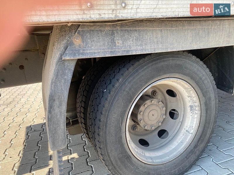 Грузовой фургон DAF LF 2006 в Львове