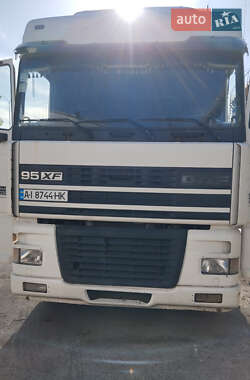 Тягач DAF TE 47XS 2002 в Киеве