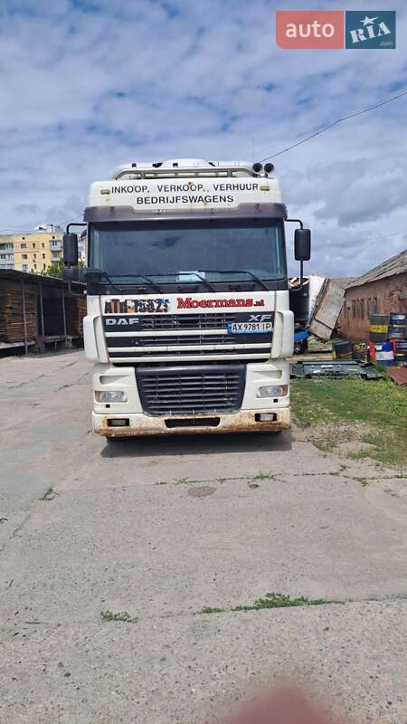 Тягач DAF TE 2004 в 