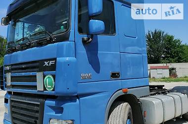 Тягач DAF XF 105 2012 в Запоріжжі