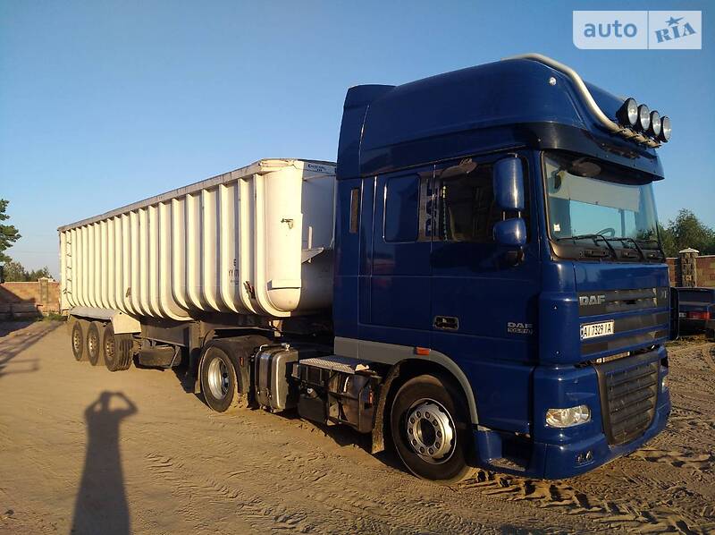Самосвал DAF XF 105 2010 в Киеве