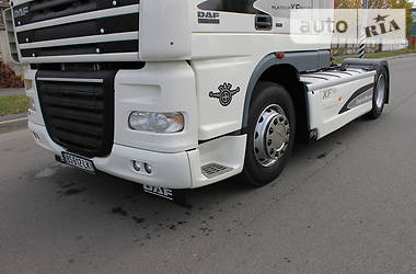 Тягач DAF XF 105 2010 в Виннице