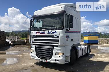 Тягач DAF XF 105 2010 в Тячеве