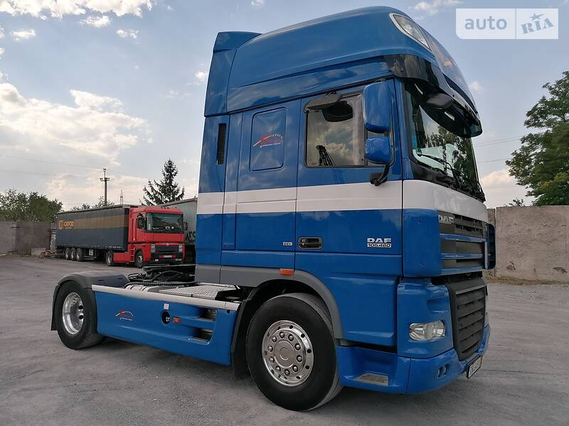 Тягач DAF XF 105 2012 в Кам'янському