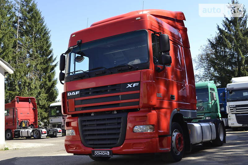 Тягач DAF XF 105 2010 в Хусте