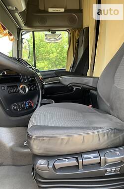 Тягач DAF XF 105 2013 в 