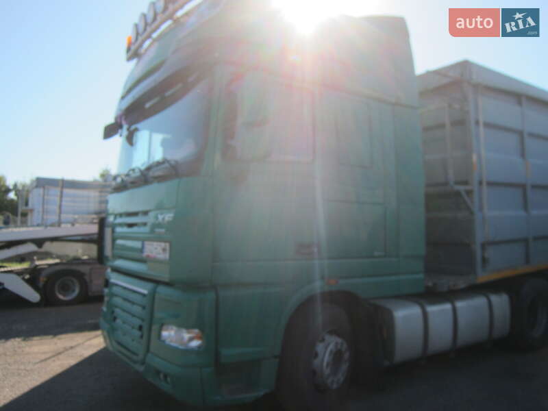 Тягач DAF XF 105 2009 в Виннице