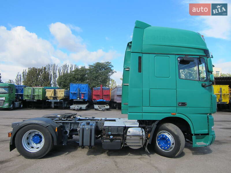 Тягач DAF XF 105 2009 в Виннице