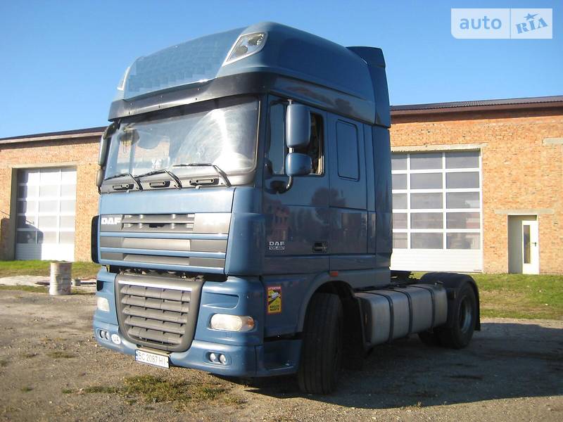 Тягач DAF XF 105 2012 в Городке