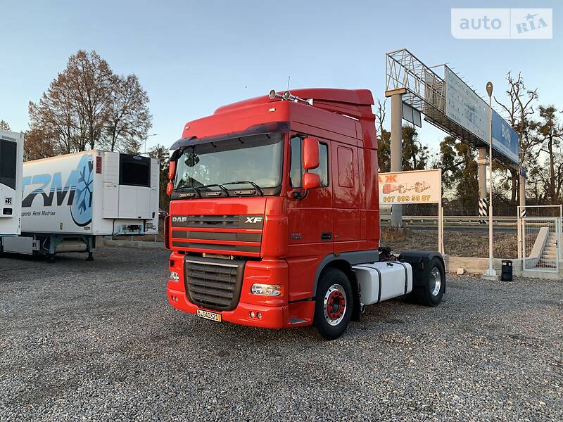 Тягач DAF XF 105 2009 в Виннице