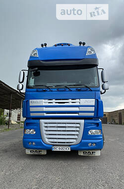 Тягач DAF XF 105 2013 в Львове