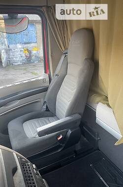 Тягач DAF XF 105 2011 в 