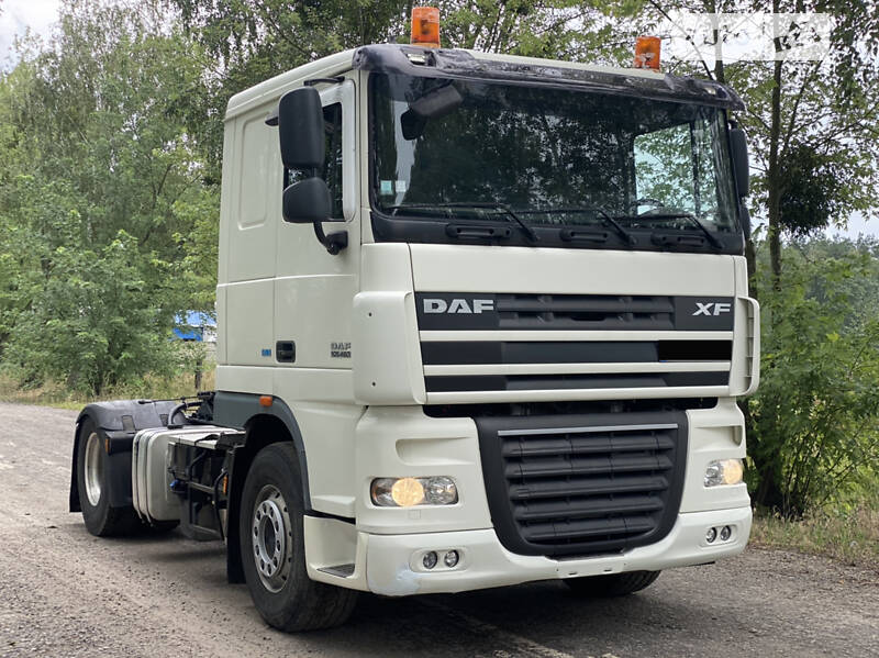 Тягач DAF XF 105 2013 в 