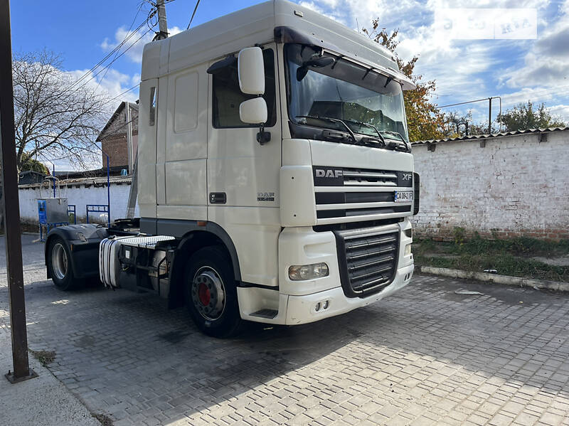 Тягач DAF XF 105 2012 в Умани