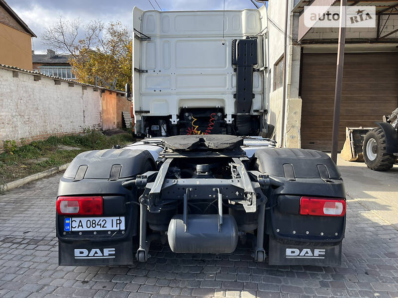 Тягач DAF XF 105 2012 в Умани