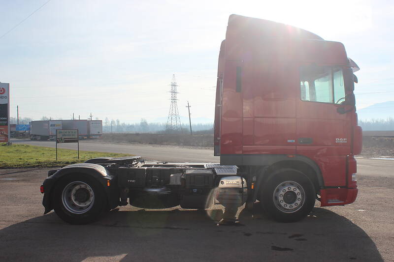 Тягач DAF XF 105 2012 в Хусте