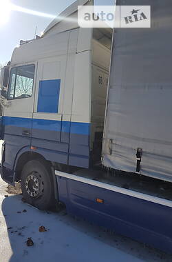 Тягач DAF XF 105 2011 в 