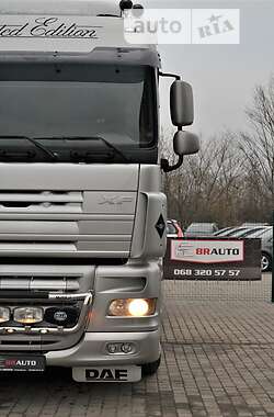 Тягач DAF XF 105 2011 в 