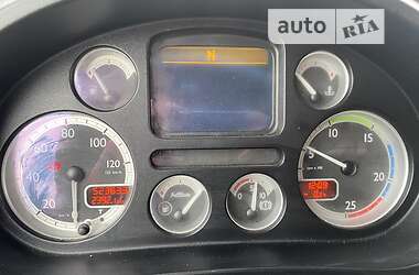 Тягач DAF XF 105 2012 в 