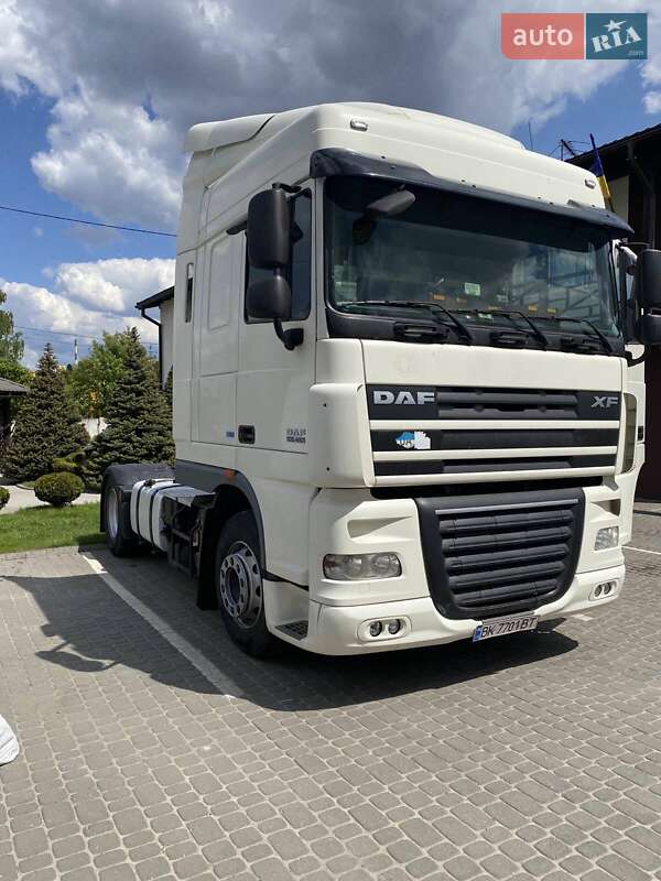 Тягач DAF XF 105 2013 в Ровно