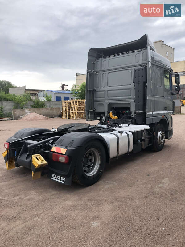 Тягач DAF XF 105 2013 в Чернигове