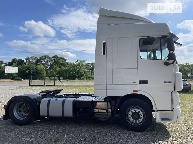 Тягач DAF XF 105 2011 в Черновцах