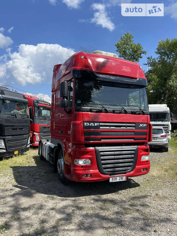 Тягач DAF XF 105 2013 в Хусте