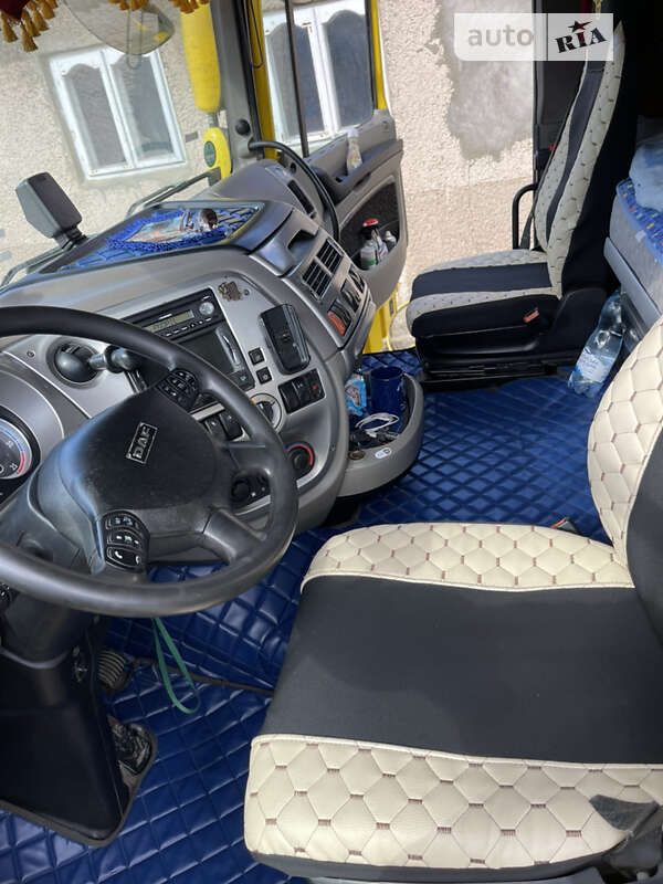 Тягач DAF XF 105 2009 в Лановцах